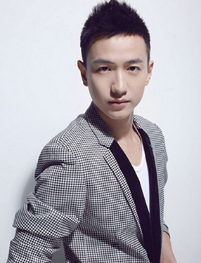 李悦铭