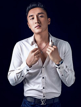 李东翰
