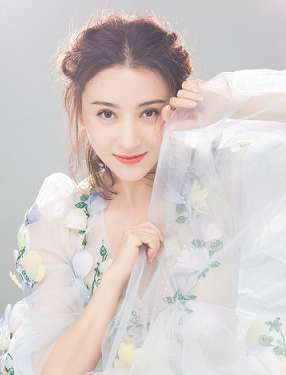 周庭伊