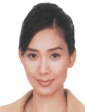 邝美云