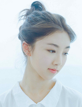 颜卓灵