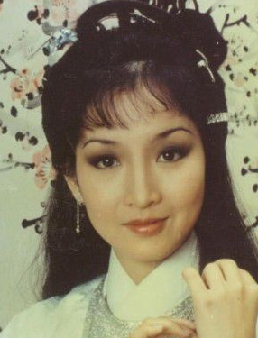 黄杏秀