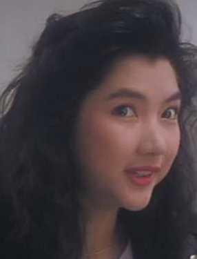 何佩儿