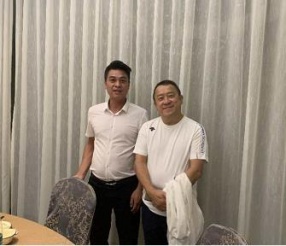 易五根与曾志伟